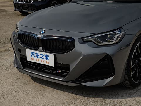 2025�� M240i xDrive