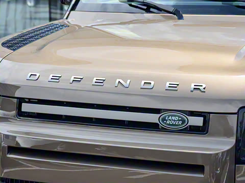 2022�� 110 P400 X-DYNAMIC HSE