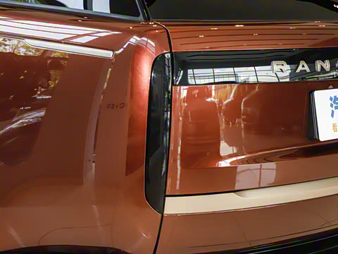 2024�� 3.0 L6 400PS SV���ٴ����ӳ��� 4��