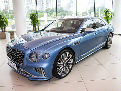 2026�� 4.0T V8 Mulliner
