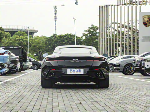 2025�� 4.0T V8 Coupe