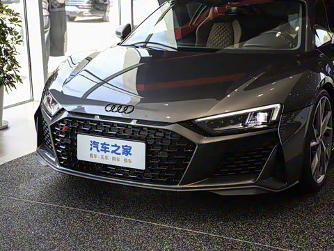 2022�� V10 Coupe performance