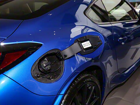 2023�� 2.4L �ֶ�10��������