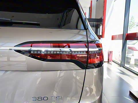 2020�� 380TSI ����