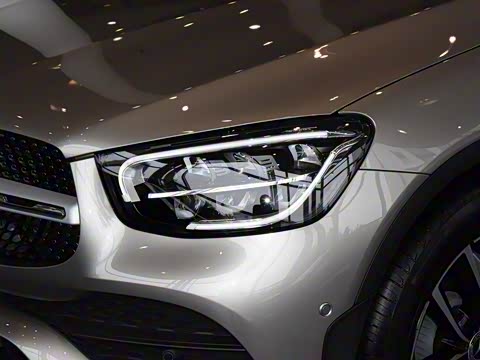 2020�� �Ŀ� GLC 300 L 4MATIC ������