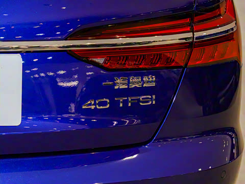 2021�� 40 TFSI ����������