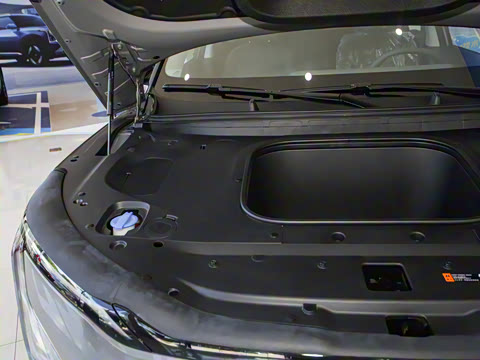 2025�� 530 Light