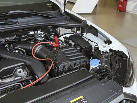 2025�� quattro 45�����ذ� 35TFSI ��ȡ��	