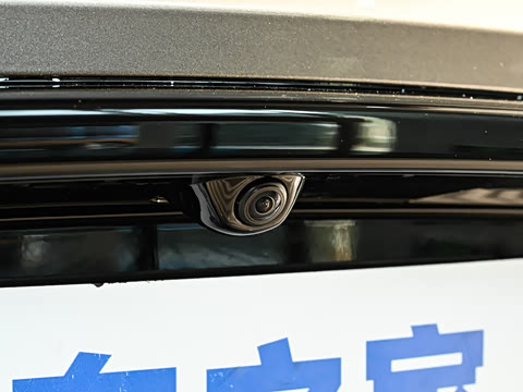 2025�� 2.0T DCT Turbo SE