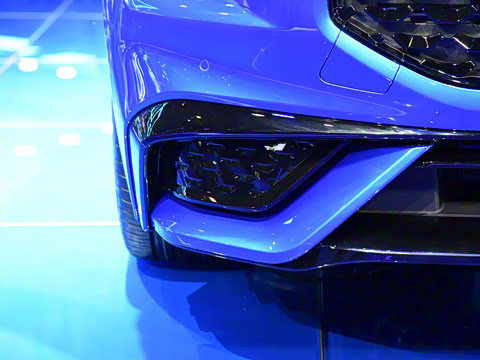 2022�� EcoBoost 245 ST-Line