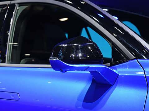 2022�� EcoBoost 245 ST-Line