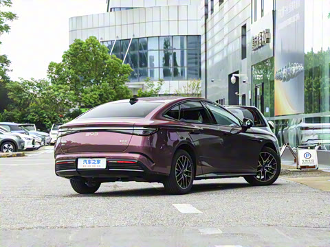 2025�� �Ǽݰ� DM-i 1.5T 125km �콢��