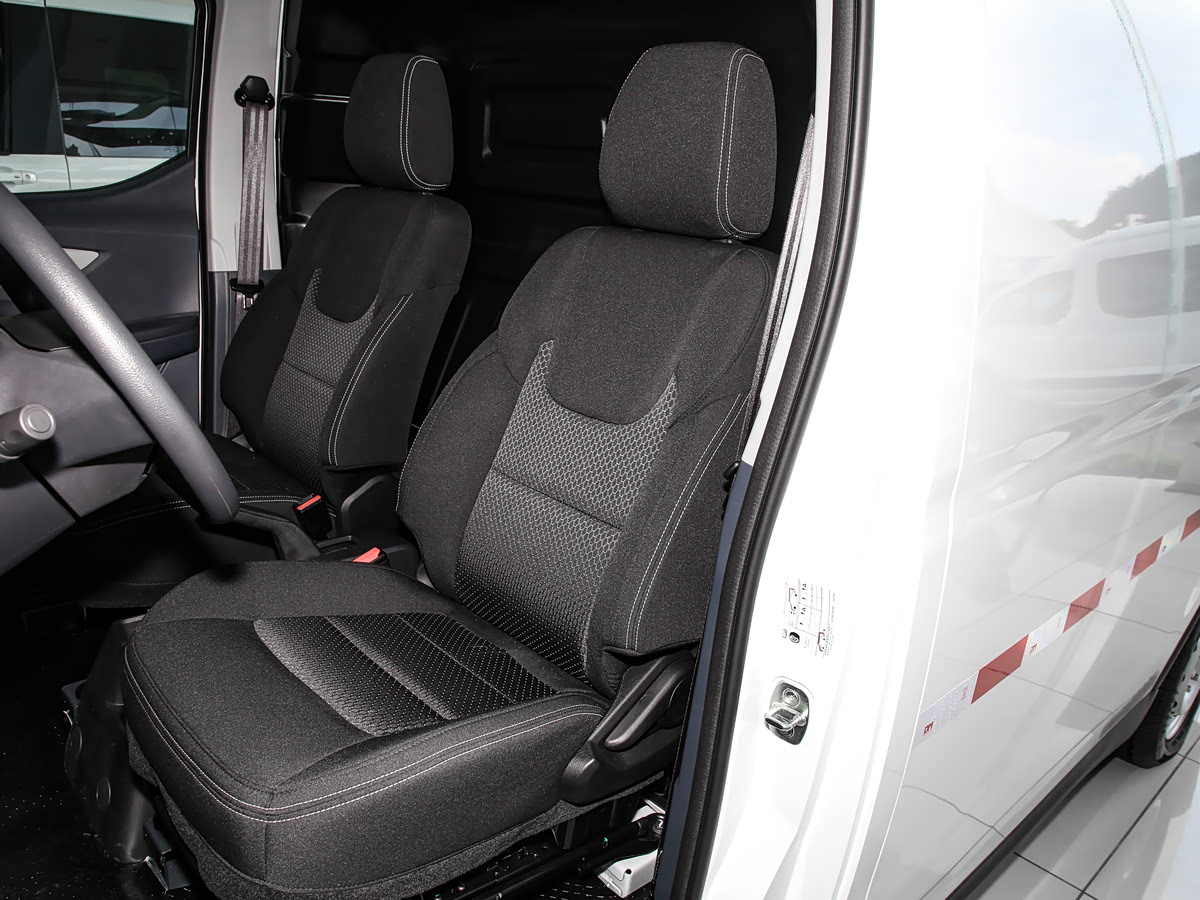 Maxus EV30 — справочные фотографии комплектации, Фото 19