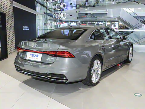 2025�� 45 TFSI quattro ������