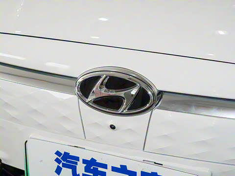 2021�� LUX����