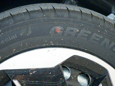 2025�� Mate 305km�Ƽ���