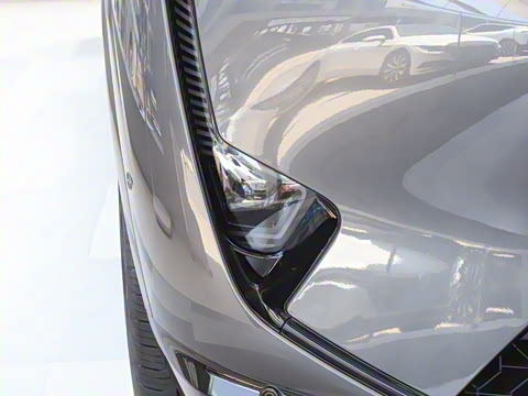 2025�� �Ŀ� Max ���̰�