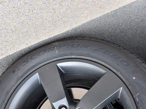 2022�� 110 P400 X-DYNAMIC HSE