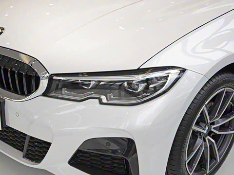 2021�� �Ŀ�� 320Li M�˶���װ