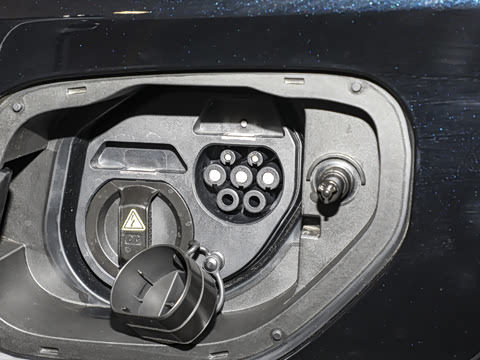 2025�� 210km ������