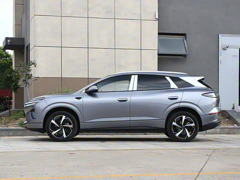 2025�� EV 605�캽Plus��