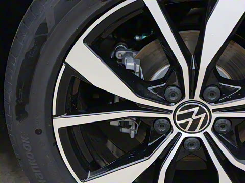 2025�� �Ŀ�� 300TSI DSG���������