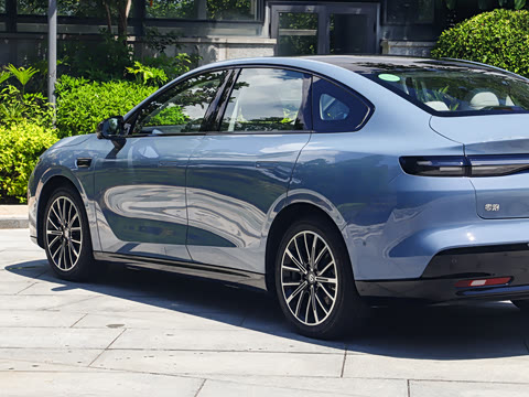 2025�� 550������