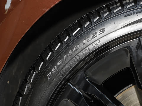 2024�� 3.0 L6 400PS SV���ٴ����ӳ��� 4��