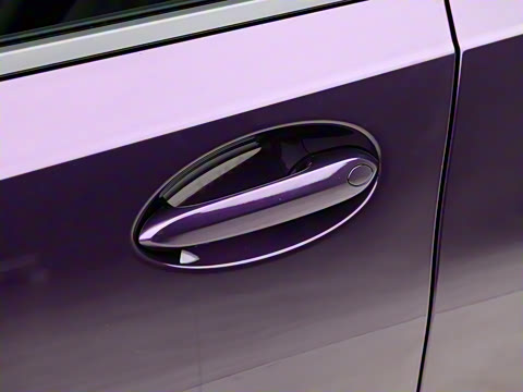 2025�� 330i 50����������