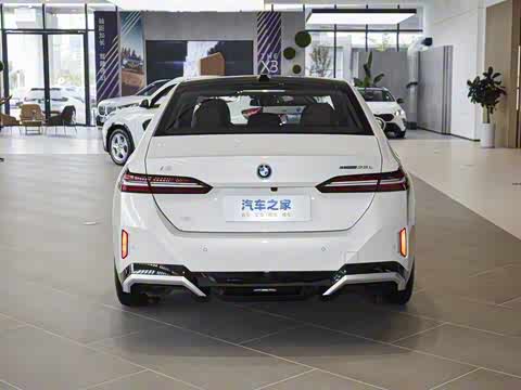 2025�� eDrive 35L M�˶���װ