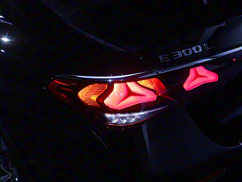2024�� E 300 L ������
