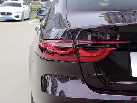 2021�� XFL 2.0T P250 �����׺��˶���