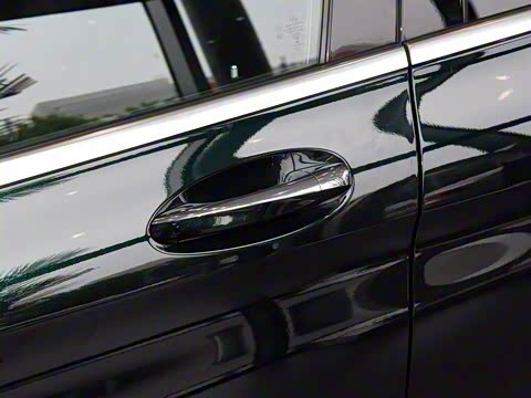 2020�� �Ŀ� C 260 L �˶���