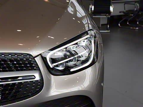 2020�� �Ŀ� GLC 300 L 4MATIC ������