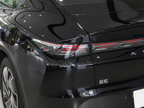 2025�� 560PRO 185kW