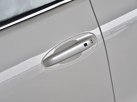 2023�� 4.6L V8 �캽��