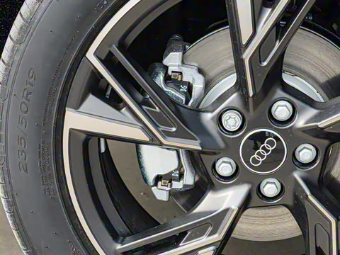 2024�� 35 TFSI RS�׼�ȼ����