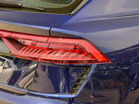 2021�� RS Q8 4.0T ������