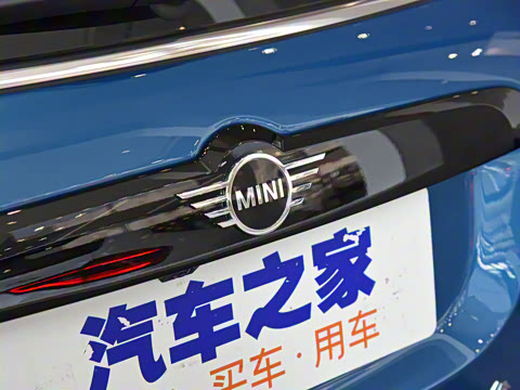 2021�� 1.5T COOPER ALL4 ���ͼ�