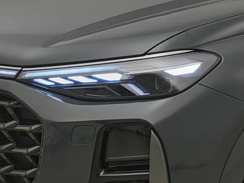 2023�� 45 TFSI quattro Ӱ��ʿ��