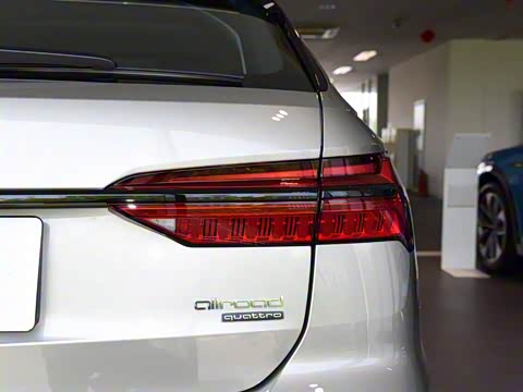 2020�� allroad quattro ̽���� 55 TFSI ����ԽҰ��