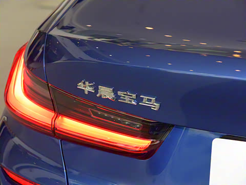 2021�� �Ŀ�� 320Li M�˶���װ