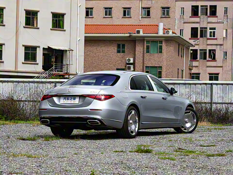 2025�� �Ŀ� S 680 4MATIC