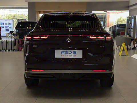 2025�� 825 Max��