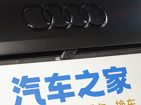 2022�� V10 Coupe performance