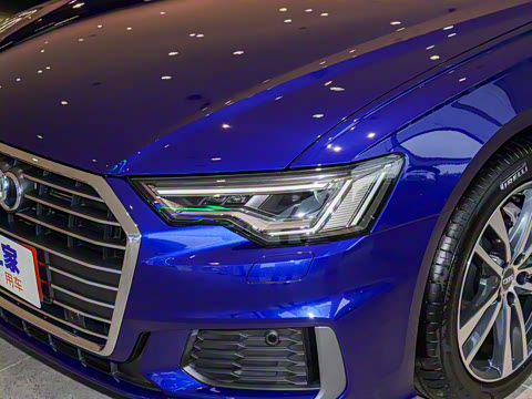 2021�� 40 TFSI ����������