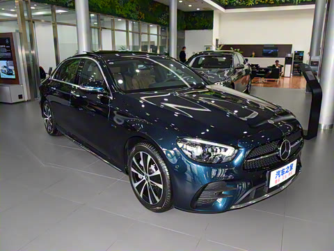 2021�� E 350 e L ���ʽ��϶����˶��γ�