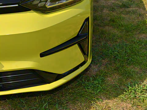 2023�� R600 ������