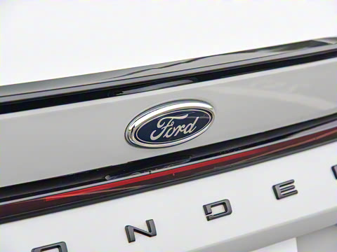 2023�� 1.5T E-�춯 ST-Line