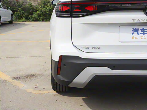 2025�� ̽��L 300TSI ������Ӣ